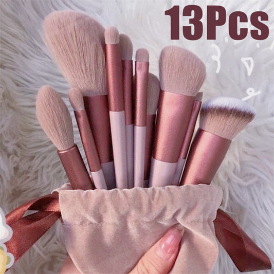 The Everyday Flawless: 13 Essential Makeup Brushes for Effortless Beauty (Cruelty-Free & Vegan)