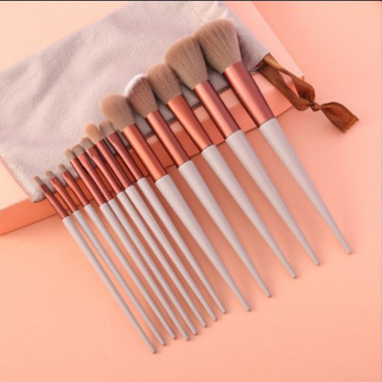 The Everyday Flawless: 13 Essential Makeup Brushes for Effortless Beauty (Cruelty-Free & Vegan)